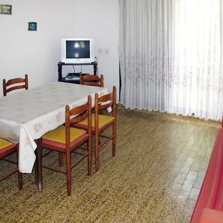 Apartment Jakas * Okrug Gornji
